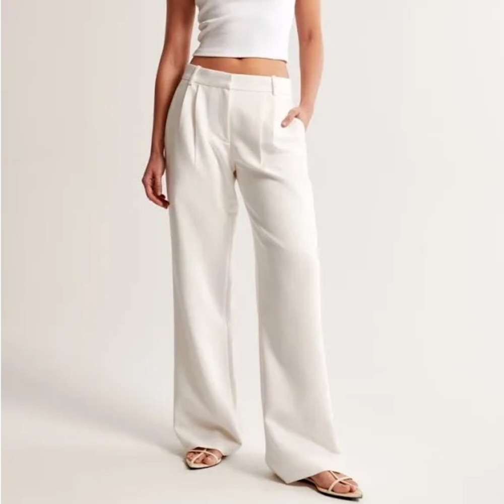 NWT Abercrombie White Beige Wide Trousers